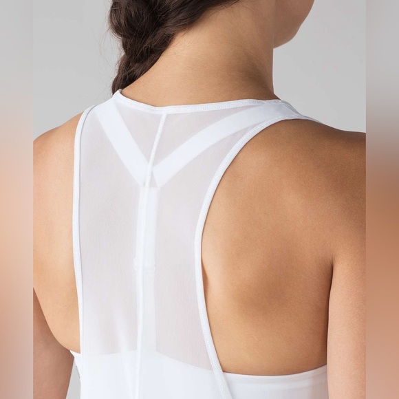 Lululemon Light N Breezy Tank Built in Bra Activewear Yoga Run Gym Workout - Picture 3 of 15